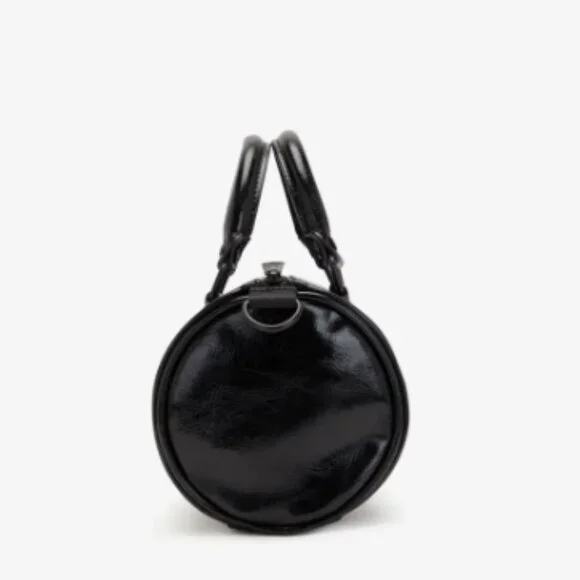 NWT Fred Perry Amy Winehouse Mini Barrel Black - Picture 3 of 12